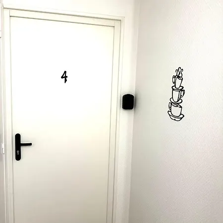 Lägenhet L'emile Zola 2 *